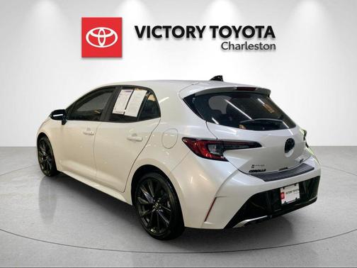 Pearl 2026 Toyota Corolla XSE