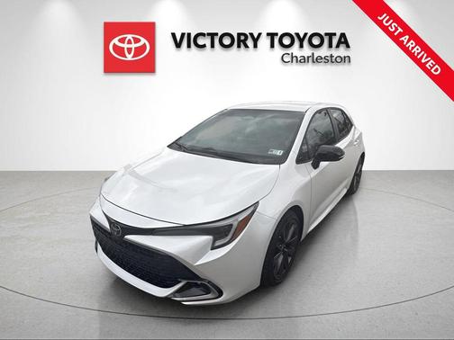 Pearl 2026 Toyota Corolla XSE