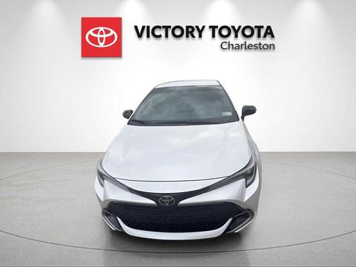 Pearl 2026 Toyota Corolla XSE