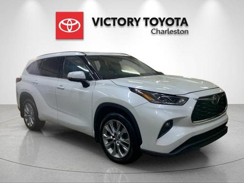 Wind Chill Pearl 2022 Toyota Highlander Limited