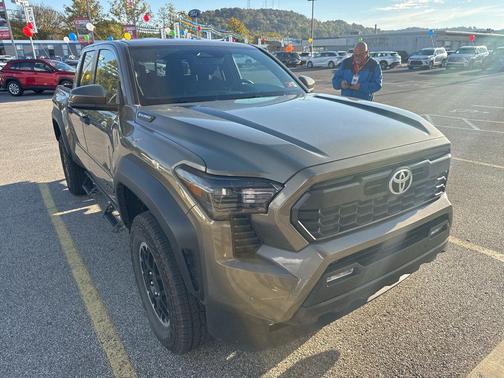 2025 Toyota Tacoma TRD Off Road