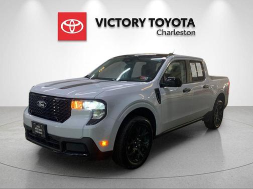 Space White Metallic 2025 Ford Maverick XLT