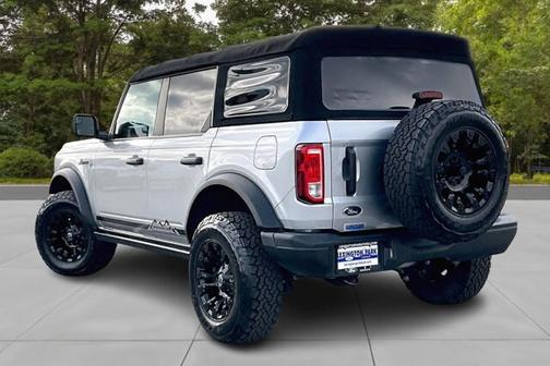 2022 Ford Bronco 