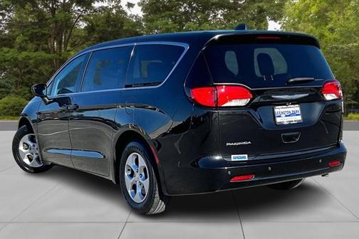 2017 Chrysler Pacifica LX