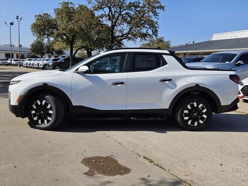 2025 Hyundai SANTA CRUZ SEL Activity