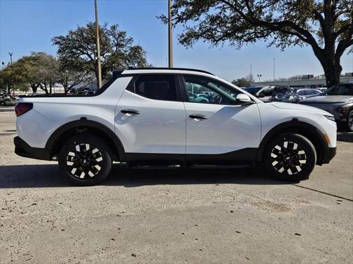 2025 Hyundai SANTA CRUZ SEL Activity