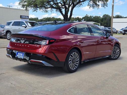 2025 Hyundai SONATA Hybrid Limited