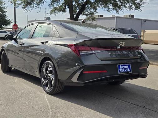 2025 Hyundai ELANTRA Sport