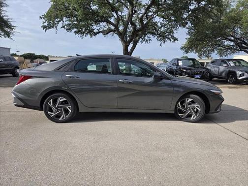 2025 Hyundai ELANTRA Sport