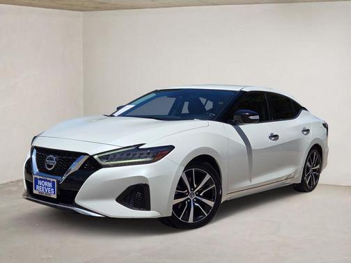 2022 Nissan Maxima SV Xtronic CVT