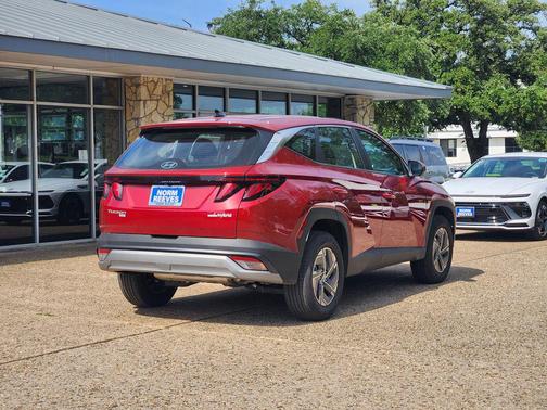Ultimate Red 2026 Hyundai TUCSON Hybrid Blue SE