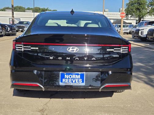 2025 Hyundai SONATA Hybrid Limited