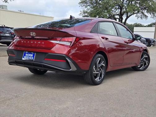 2025 Hyundai ELANTRA Sport