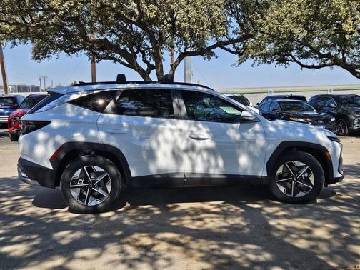 2026 Hyundai TUCSON SEL Convenience