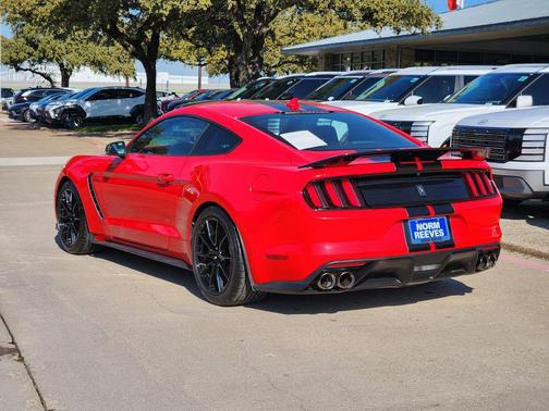 2020 Ford Shelby GT350 Base