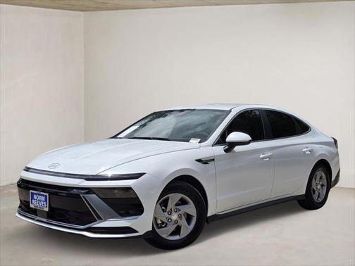 2025 Hyundai SONATA SE