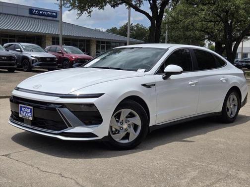 2025 Hyundai SONATA SE