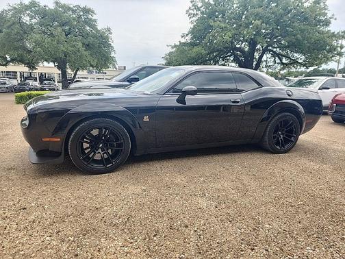 Pitch Black Clearcoat 2023 Dodge Challenger R/T Scat Pack Widebody