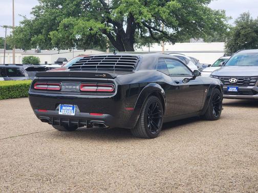 Pitch Black Clearcoat 2023 Dodge Challenger R/T Scat Pack Widebody