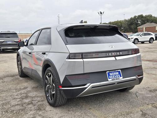 2022 Hyundai IONIQ 5 SEL