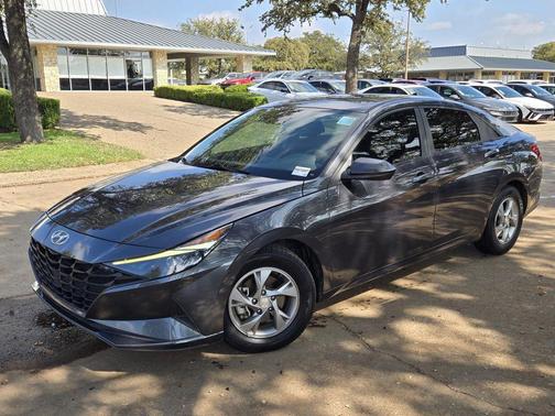 2021 Hyundai ELANTRA SE