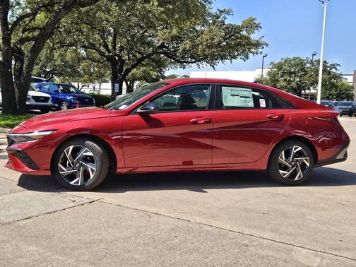 2025 Hyundai ELANTRA Sport