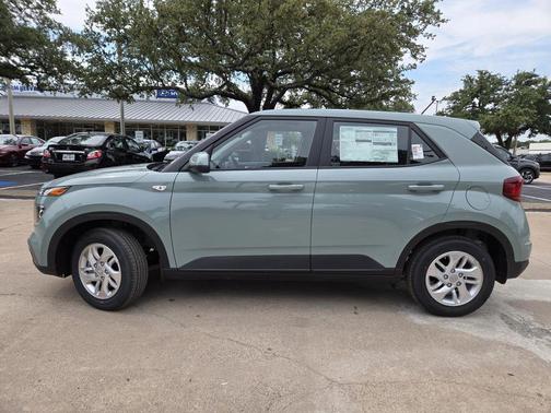 2025 Hyundai VENUE SE