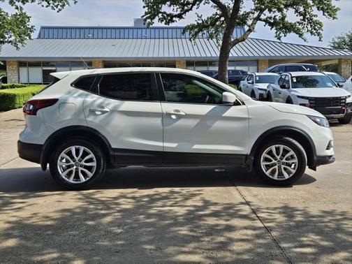 2022 Nissan Rogue Sport S