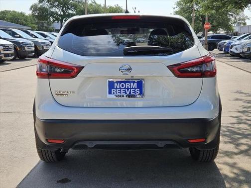 2022 Nissan Rogue Sport S