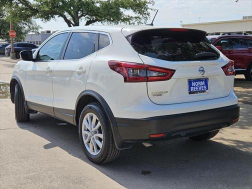 2022 Nissan Rogue Sport S