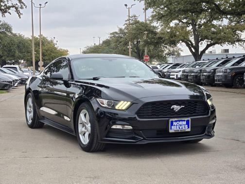 2017 Ford Mustang V6