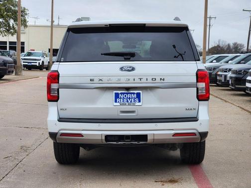 2023 Ford Expedition Max XLT