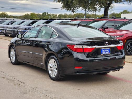 2014 Lexus ES 300h Base