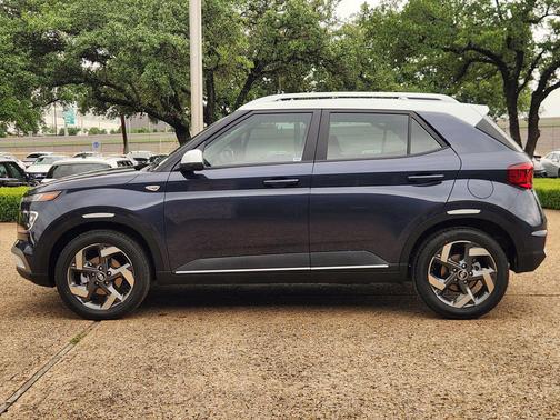 Denim w/White Roof 2026 Hyundai VENUE SEL w/Two-Tone Roof