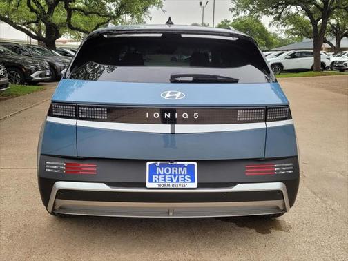 2025 Hyundai IONIQ 5 SEL