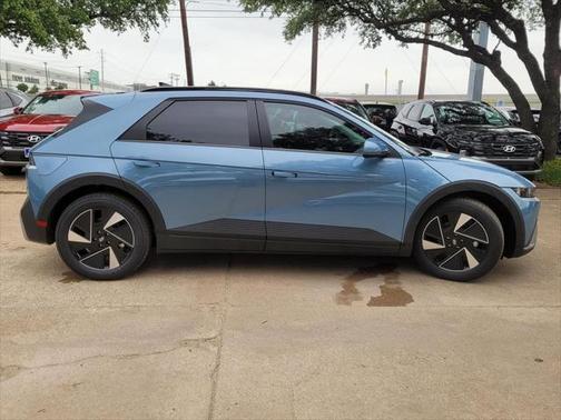 2025 Hyundai IONIQ 5 SEL
