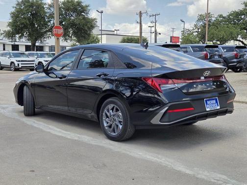 2025 Hyundai ELANTRA HEV Blue