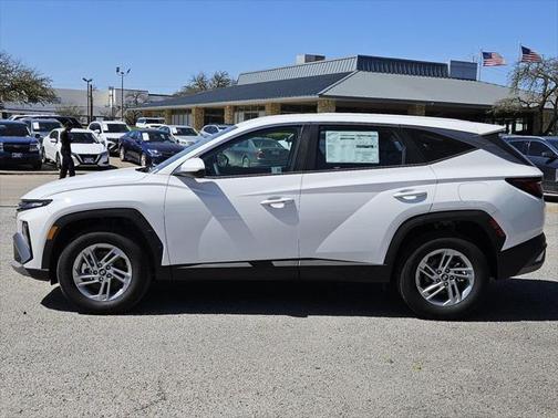 2025 Hyundai TUCSON SE