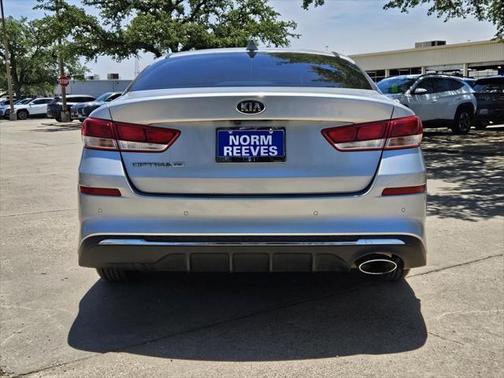 2019 Kia Optima LX