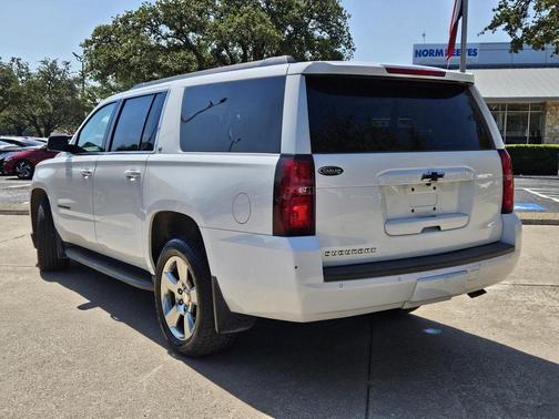 2020 Chevrolet Suburban LT