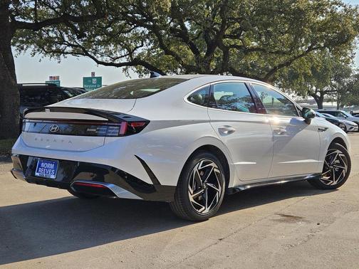2026 Hyundai SONATA SEL