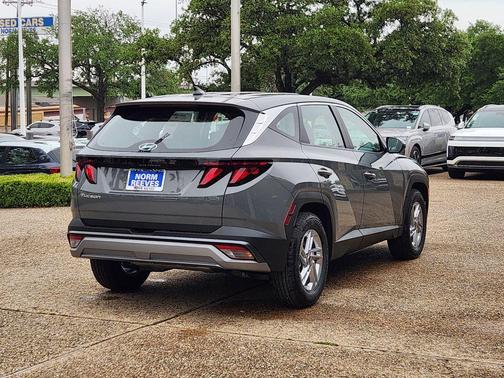 Hampton Gray 2026 Hyundai TUCSON SE