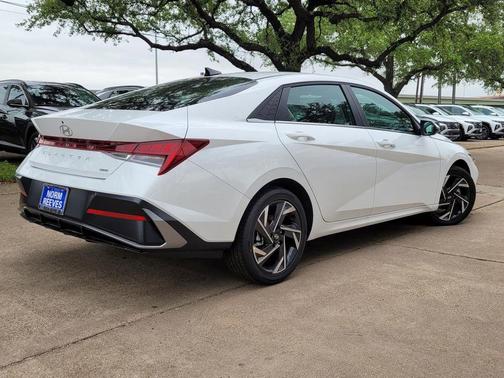 2025 Hyundai ELANTRA HEV Limited