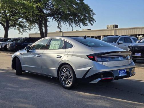 2025 Hyundai SONATA Hybrid Limited