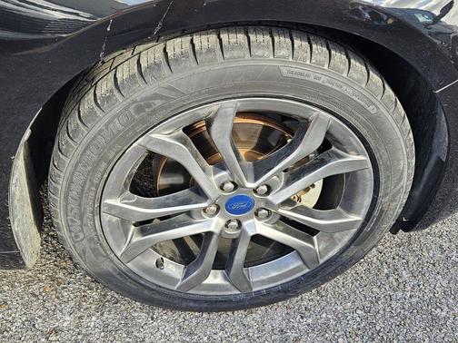 2020 Ford Fusion SEL