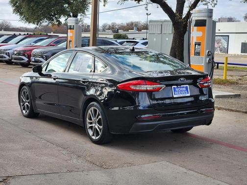 2020 Ford Fusion SEL