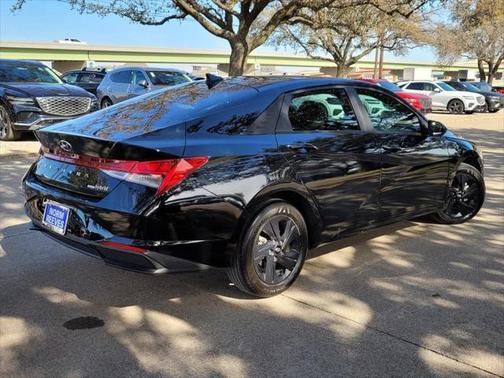 2023 Hyundai ELANTRA HEV Blue