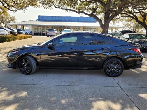2023 Hyundai ELANTRA HEV Blue