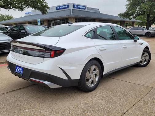 2025 Hyundai SONATA SE