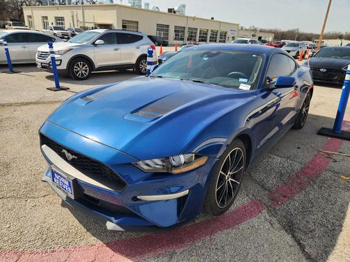2022 Ford Mustang EcoBoost